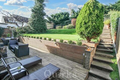 Rear Garden 1.jpg