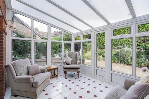 20 Coopers Drive-HR8.jpg