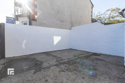 21a Lochaber St -...