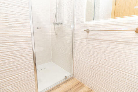 37 Huron Cre-16