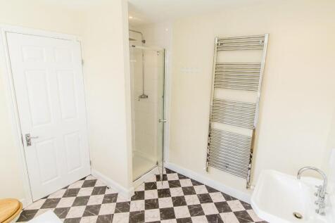 En-Suite Bathroom