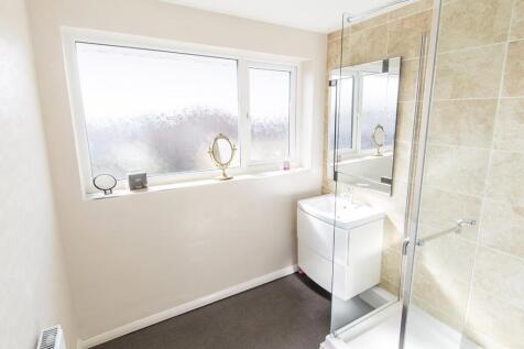 (Shower Room Photo 2)