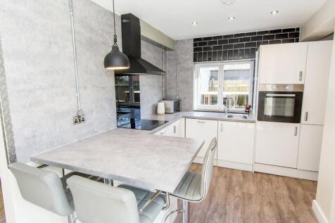(Kitchen Area Photo)