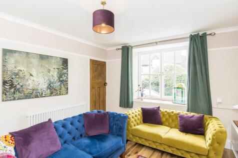 (Lounge Photo Two)