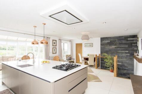 (Kitchen / Dining Room Photo Two)
