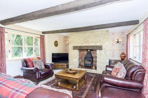 (Lounge Photo Two)