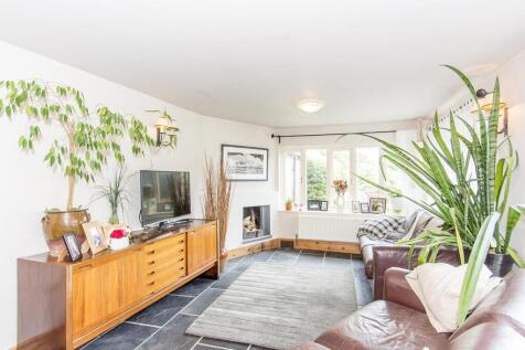 Rear Lounge