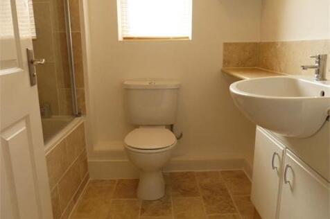 61 middle bath.jpg