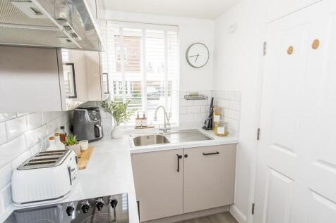 (Kitchen Photo Two)
