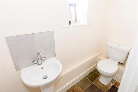 Cloakroom / WC