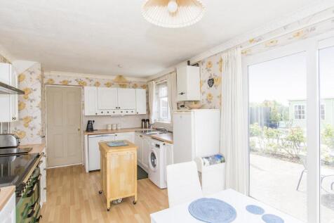 (Kitchen/Breakfast Room Photo Two)