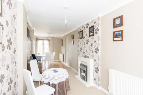 (Family Room Photo Two)
