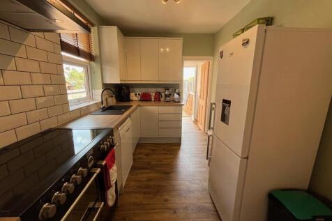 (Kitchen Photo Two)
