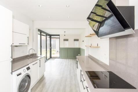 Kitchen / Breakfast Room