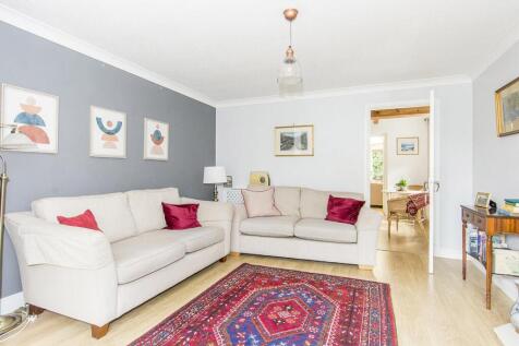 (Lounge Photo Two)