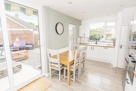 Kitchen Breakfast Room Photo Two