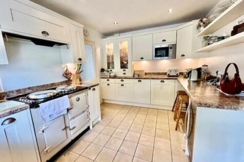 (Kitchen Photo Two)