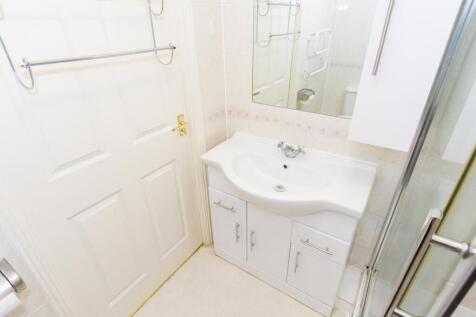 (Shower Room Photo Two)
