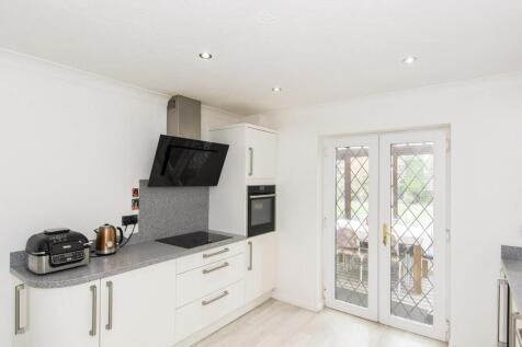 (Kitchen Photo Two)