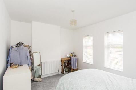 Bedroom One Photo Two