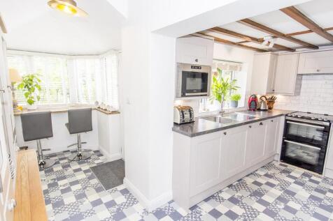 Entrance/Breakfast Room