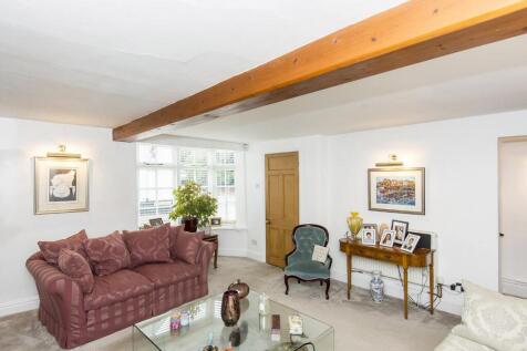 (Lounge Photo Two)