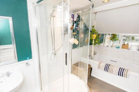 (Master En-Suite Photo Two)