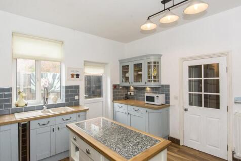 Kitchen (Main House)