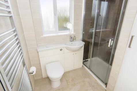 Master En-Suite Shower Room
