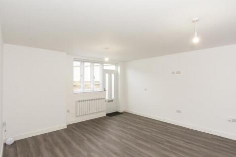Living/Dining Area
