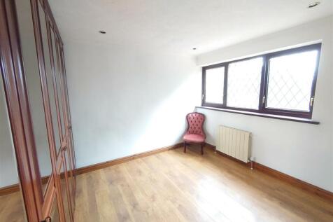 Bedroom 1a