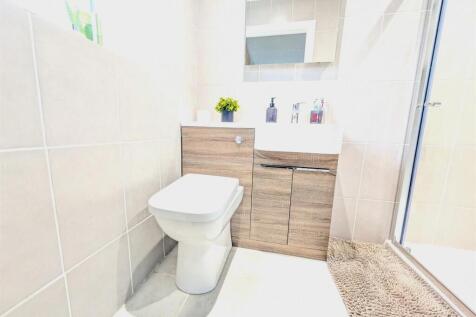 En-Suite a.jpg
