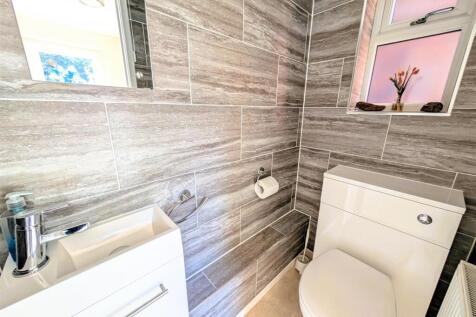 Guest WC.jpg