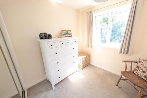 Bedroom 4.jpg