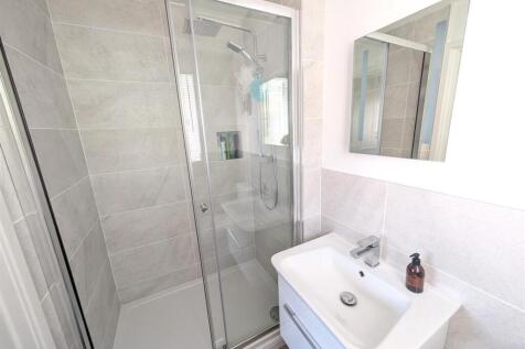 En-suite a.jpg