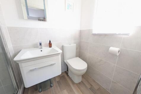 En-suite b.jpg