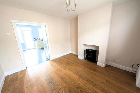 Living Room A.jpg