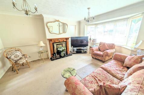 Living Room.jpg