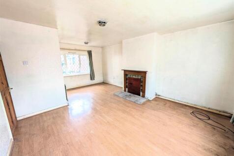 Living Room a.jpg