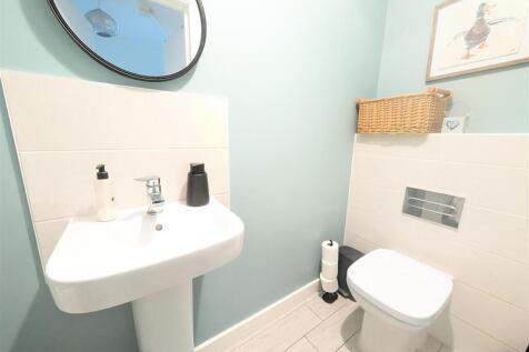 Guest WC.jpg