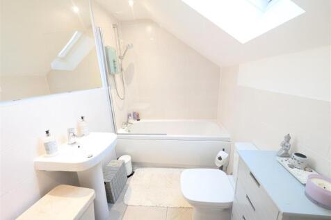 Bathroom.jpg