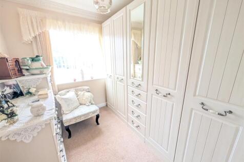 Bedroom 3.jpg