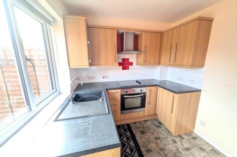 Kitchen a.jpg