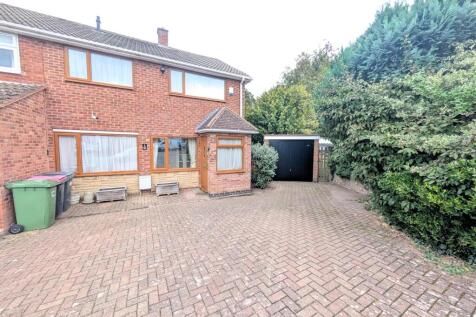Allens Close a.jpg