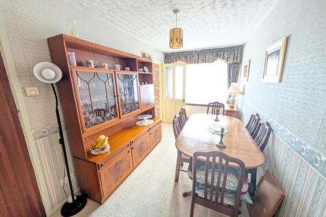 Dining Room.jpg