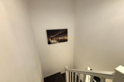 Photograph 11