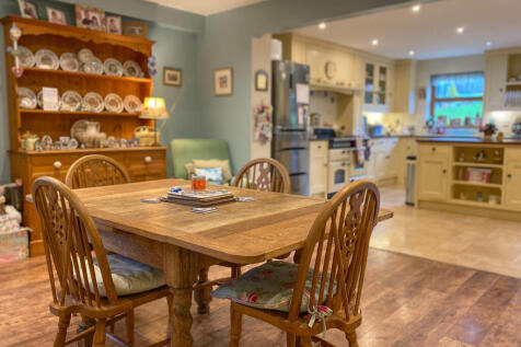 Dining/Family Room