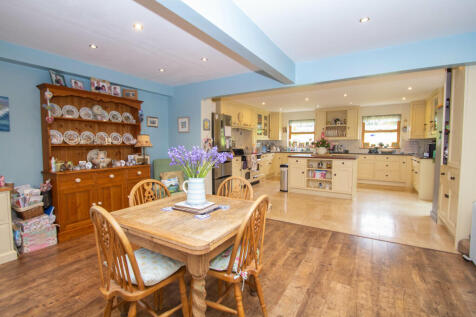 Incredible Dining/Family Room/Kitchen