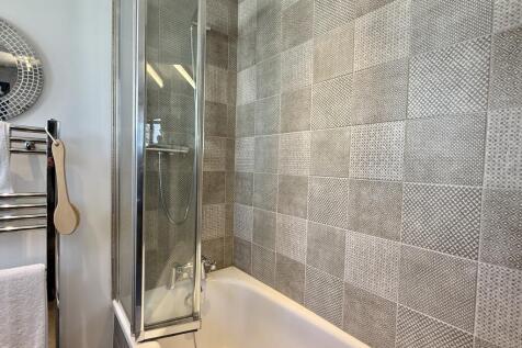 Modern Bathroom