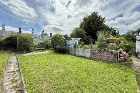 Sunny Level Gardens